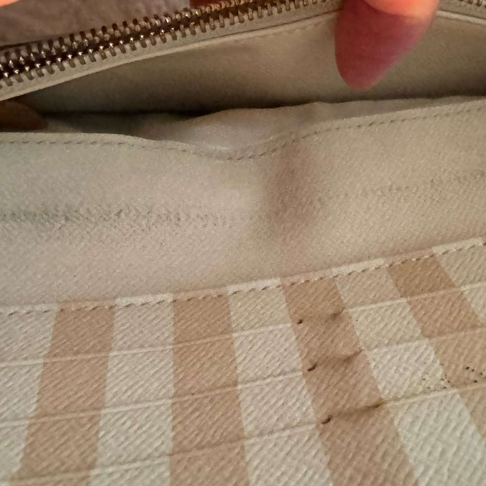 Louis Vuitton Limited Edition Zip Around Long Organizer - Picture 4 of 7